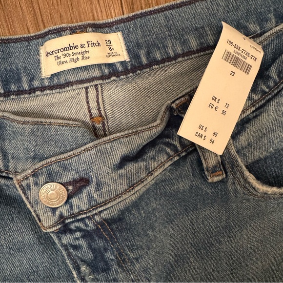 Abercrombie and Fitch Ultra High Rise 90s Straight Jeans Size 29 - Picture 6 of 7